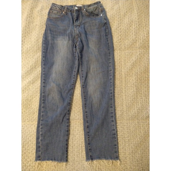 Forever 21 cropped freyed hem size 26 cropped jeans - Picture 2 of 9